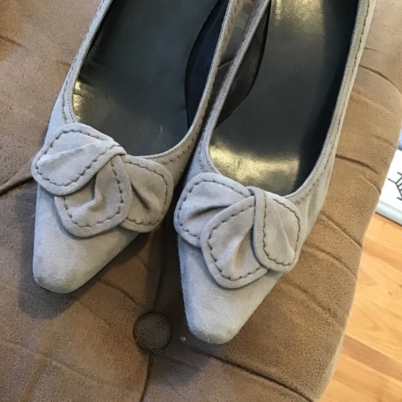 Shoe - Picture 2 of 5